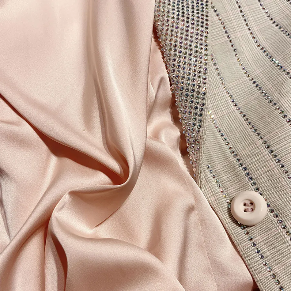 High Quality Heavy Industry Diamond Striped Blazer Women's Fashion Lapel Single Button Long Sleeve Blazer2020 New Office Wear
High Quality Heavy Industry Diamond Striped Blazer Women's Fashion Lapel Single Button Long Sleeve Blazer2020 New Office Wear