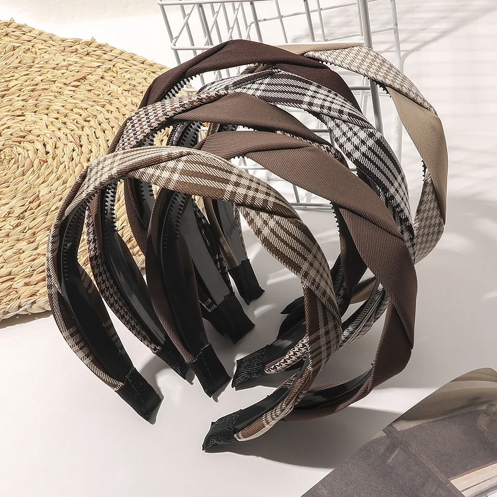 Fashion Ladies Hair Hoop Twist Knotted Hairband Korea Cute Headwrap Head Hoops Women Girls Headband Hair Accessories
Fashion Ladies Hair Hoop Twist Knotted Hairband Korea Cute Headwrap Head Hoops Women Girls Headband Hair Accessories