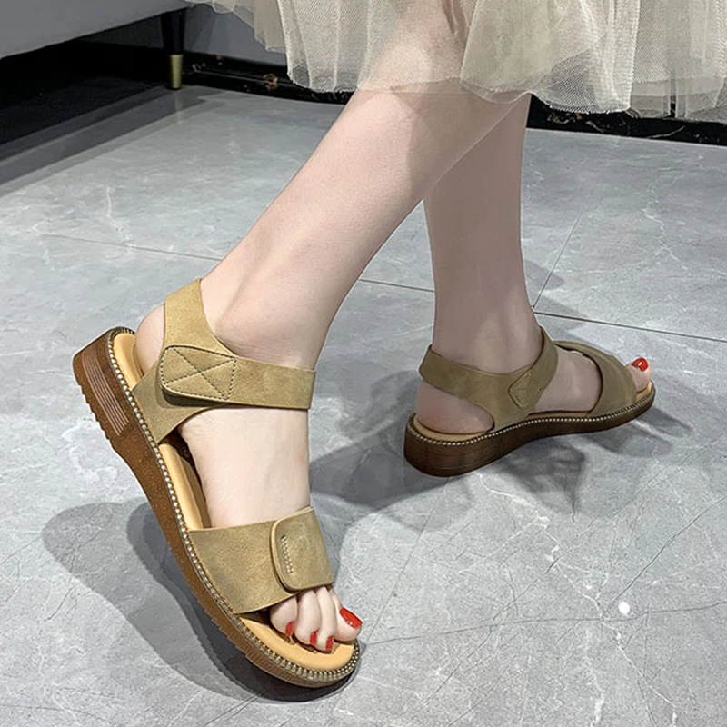 Beach Sandal Woman Luxury Soft Low-Heeled Shoes With Strap Anti-Skid All-Match Suit Female Beige 2021 Summer Fashion Low-heeled
Beach Sandal Woman Luxury Soft Low-Heeled Shoes With Strap Anti-Skid All-Match Suit Female Beige 2021 Summer Fashion Low-heeled