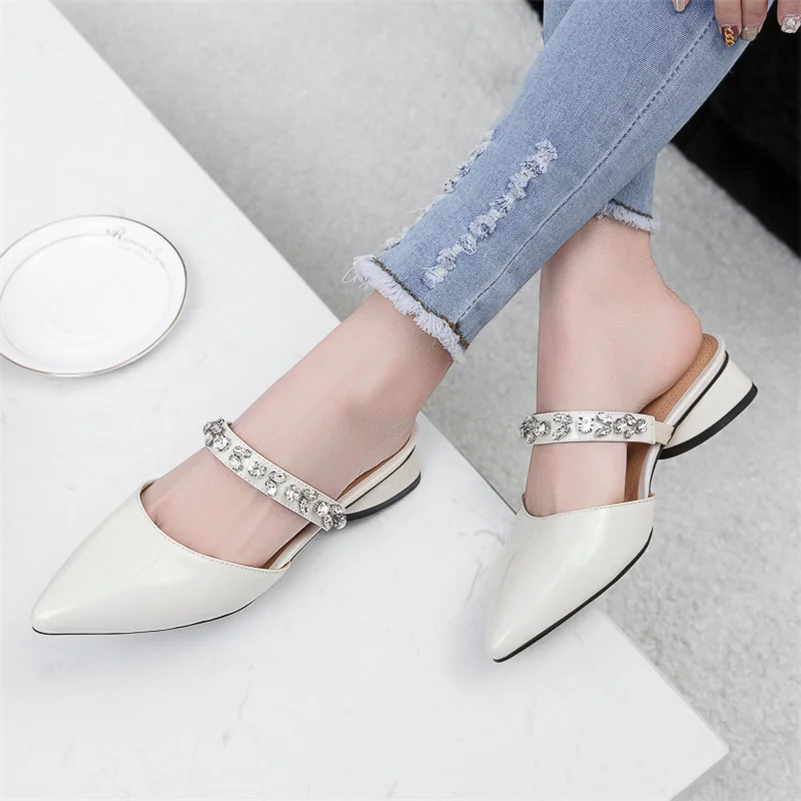COOLULU Pointed Toe Mules Shoes Women Patent Leather Med Heels Crystal Blcok Heel Dress Pumps Female Footwear Spring Big Size 42
COOLULU Pointed Toe Mules Shoes Women Patent Leather Med Heels Crystal Blcok Heel Dress Pumps Female Footwear Spring Big Size 42