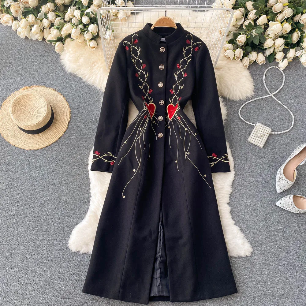 C682 Women New Fashion Autumn Winter Retro Embroidery A-line Black Dress Slim Stand Collar Single-row Long Sleeve Vestidos
C682 Women New Fashion Autumn Winter Retro Embroidery A-line Black Dress Slim Stand Collar Single-row Long Sleeve Vestidos