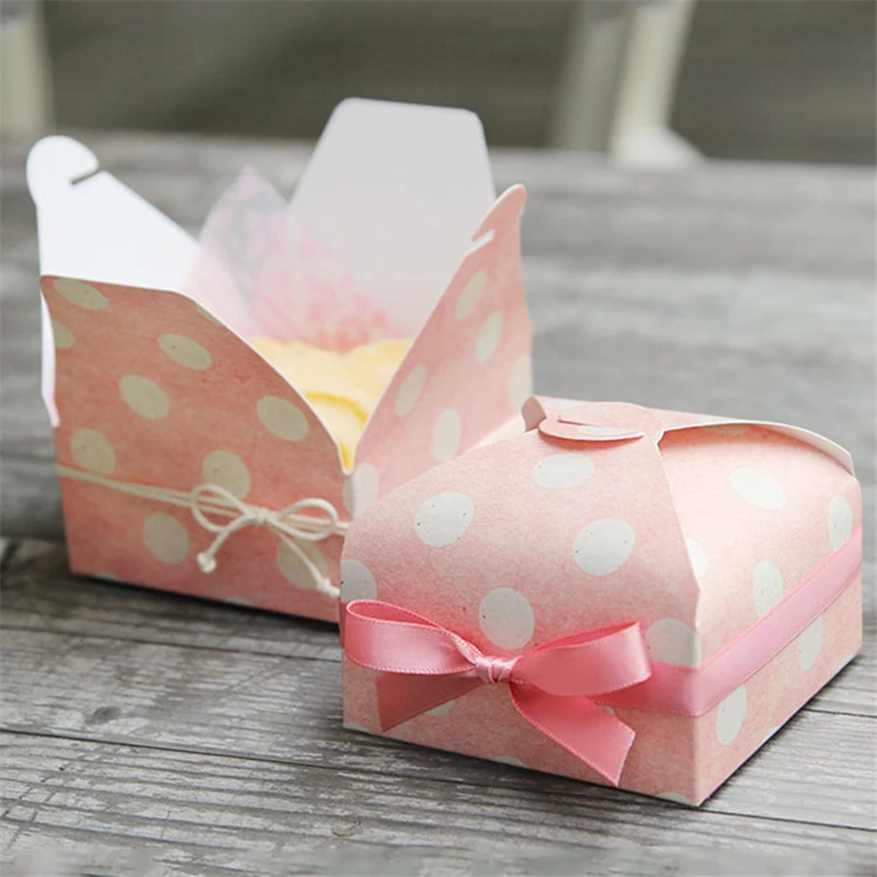 Candy Box Wedding Carton Cookie Lovely Packaging Casket Classical Cute Candy Storage Gift Package Party Present Square Dot Boxes
Candy Box Wedding Carton Cookie Lovely Packaging Casket Classical Cute Candy Storage Gift Package Party Present Square Dot Boxes