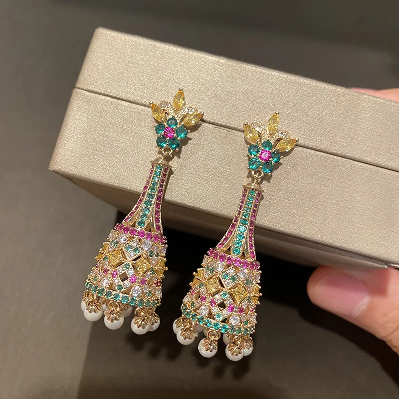 Роскошные индийские серьги Стразы Jhumka золотого цвета с бусинами длинные висячие серьги Болливуд цыганские этнические Jhumki Ретро ювелирные ...
Роскошные индийские серьги Стразы Jhumka золотого цвета с бусинами длинные висячие серьги Болливуд цыганские этнические Jhumki Ретро ювелирные ...