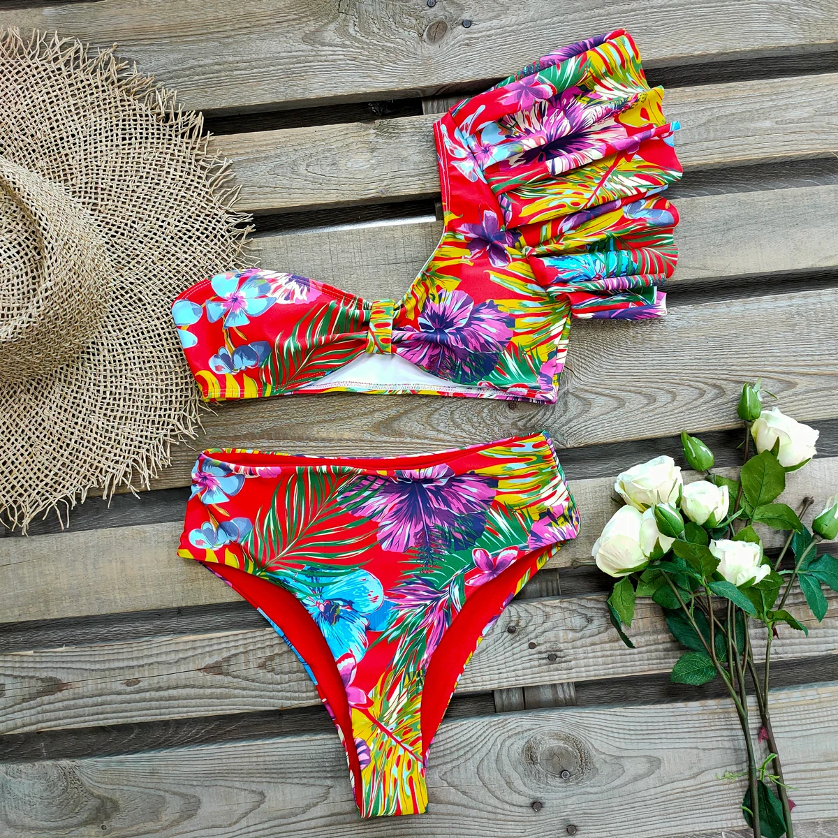 2021 New Sexy One Shoulder Swimsuit Print Bikinis Brazilian Bikini Set High Waist Swimming Suits Bathing Suit Summer Beachwear
2021 New Sexy One Shoulder Swimsuit Print Bikinis Brazilian Bikini Set High Waist Swimming Suits Bathing Suit Summer Beachwear