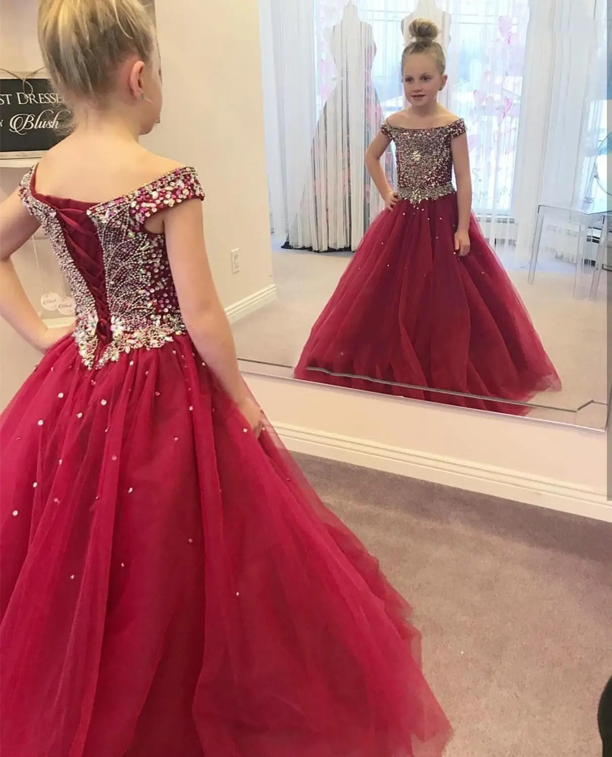 2020 ivory girls pageant gown cap sleeve vintage Lace 15 years Ivory Flowers Ball Gown flower girl dresses for weddings kids
2020 ivory girls pageant gown cap sleeve vintage Lace 15 years Ivory Flowers Ball Gown flower girl dresses for weddings kids