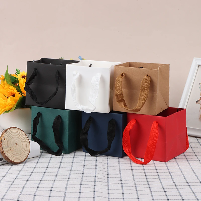 Square portable Kraft Paper Bag Flowers Packaging Bag Birthday Wedding Gift Bag Tote Bag Paper Bag Flower Packaging Bag
Square portable Kraft Paper Bag Flowers Packaging Bag Birthday Wedding Gift Bag Tote Bag Paper Bag Flower Packaging Bag