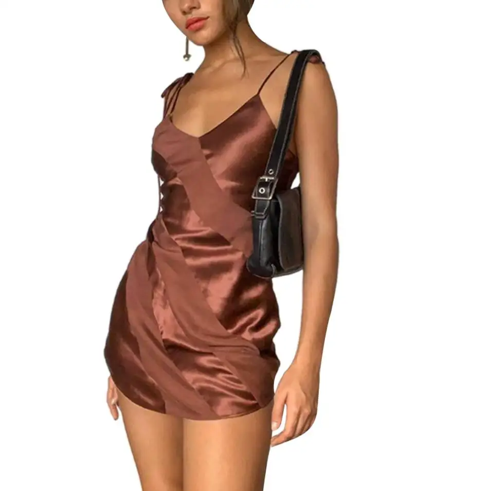 Женское летнее пикантное платье на бретельках, модное однотонное облегающее короткое платье с V-образным вырезом и высокой талией
Женское летнее пикантное платье на бретельках, модное однотонное облегающее короткое платье с V-образным вырезом и высокой талией