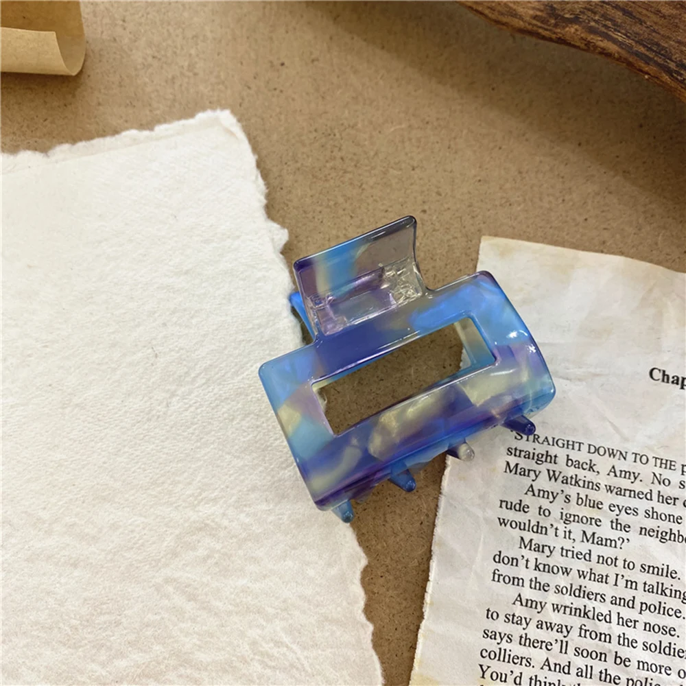 Korean Acrylic Women Hair Claws Crab Clamps Charm Solid Color Lady Hair Clips Retro Make up Hairdress Hair Styling Tool
Korean Acrylic Women Hair Claws Crab Clamps Charm Solid Color Lady Hair Clips Retro Make up Hairdress Hair Styling Tool