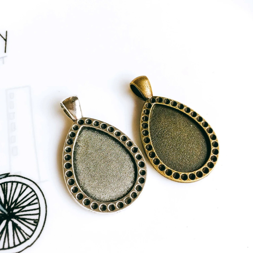 5pcs/lot 18x25mm Necklace Pendant Setting Antique Bronze Silver Glass Cabochon Blank Base Supplies for Jewelry T281
5pcs/lot 18x25mm Necklace Pendant Setting Antique Bronze Silver Glass Cabochon Blank Base Supplies for Jewelry T281