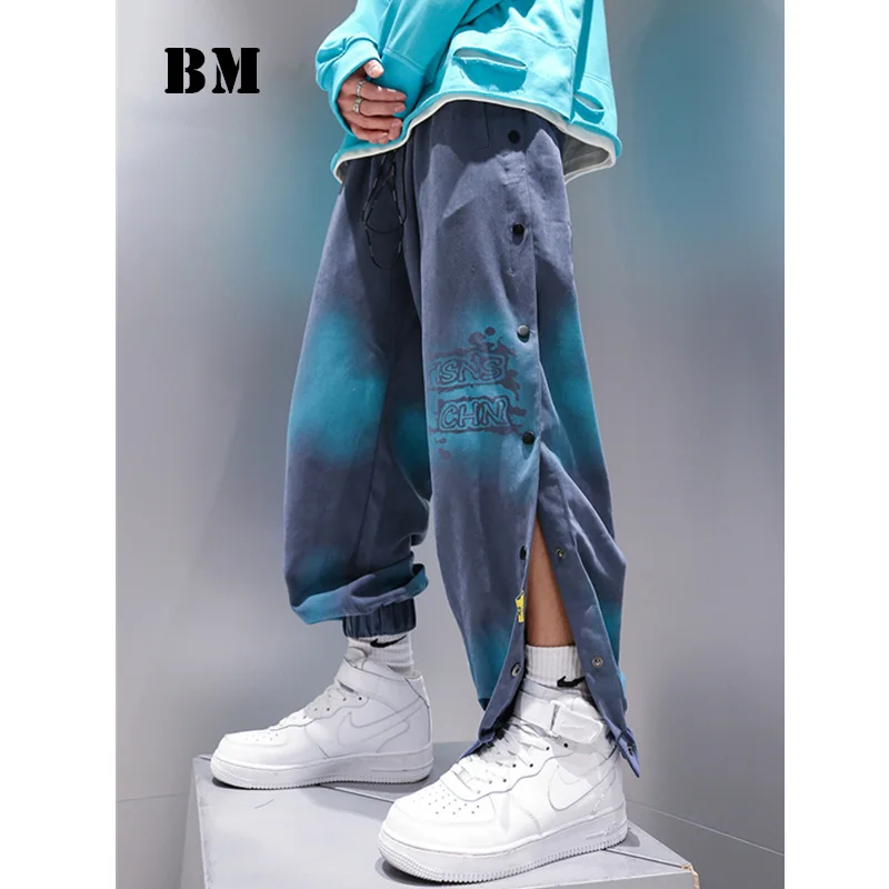 Hip Hop Fashion Trend Side Breasted High Quality Casual Cargo Pants Streetwear Korean Tie Dye Joggers Harajuku Trousers Men
Hip Hop Fashion Trend Side Breasted High Quality Casual Cargo Pants Streetwear Korean Tie Dye Joggers Harajuku Trousers Men