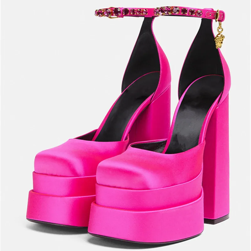 Новинка 2021, Брендовые женские сандалии, привлекательные туфли на платформе и толстом высоком каблуке, модные туфли невесты, Классические Ве...
Новинка 2021, Брендовые женские сандалии, привлекательные туфли на платформе и толстом высоком каблуке, модные туфли невесты, Классические Ве...