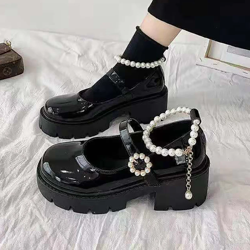 2021 Vintage British Style Zapatillas Mujer Pearl Decoration Mary Janes Buckle Strap Platform Women's Shoes Ladies Footwear
2021 Vintage British Style Zapatillas Mujer Pearl Decoration Mary Janes Buckle Strap Platform Women's Shoes Ladies Footwear