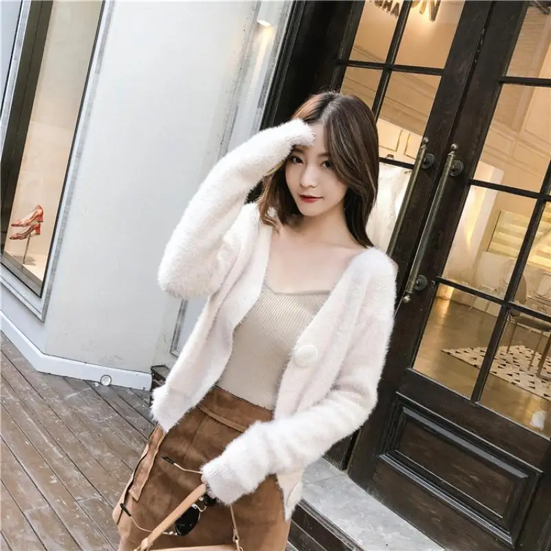 White Matte Button Single Breasted Woolen Women Cardigans Sweater Casual Female Warm Elegant Autumn Winter
White Matte Button Single Breasted Woolen Women Cardigans Sweater Casual Female Warm Elegant Autumn Winter