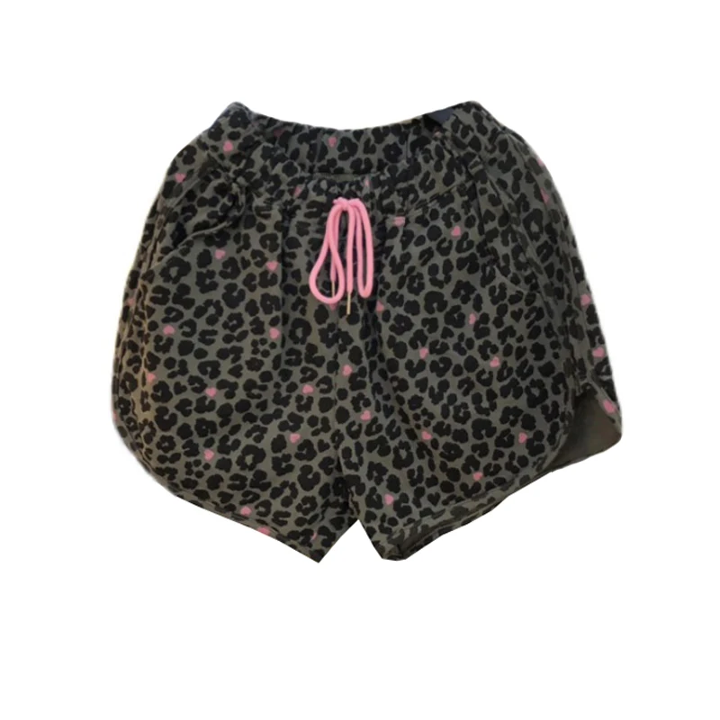 Leopard Heart Print Elastic High Waisted Drawstring Shorts Gothic Wide Leg Loose Short Pants Women Fashion Korean Style Bottoms
Leopard Heart Print Elastic High Waisted Drawstring Shorts Gothic Wide Leg Loose Short Pants Women Fashion Korean Style Bottoms