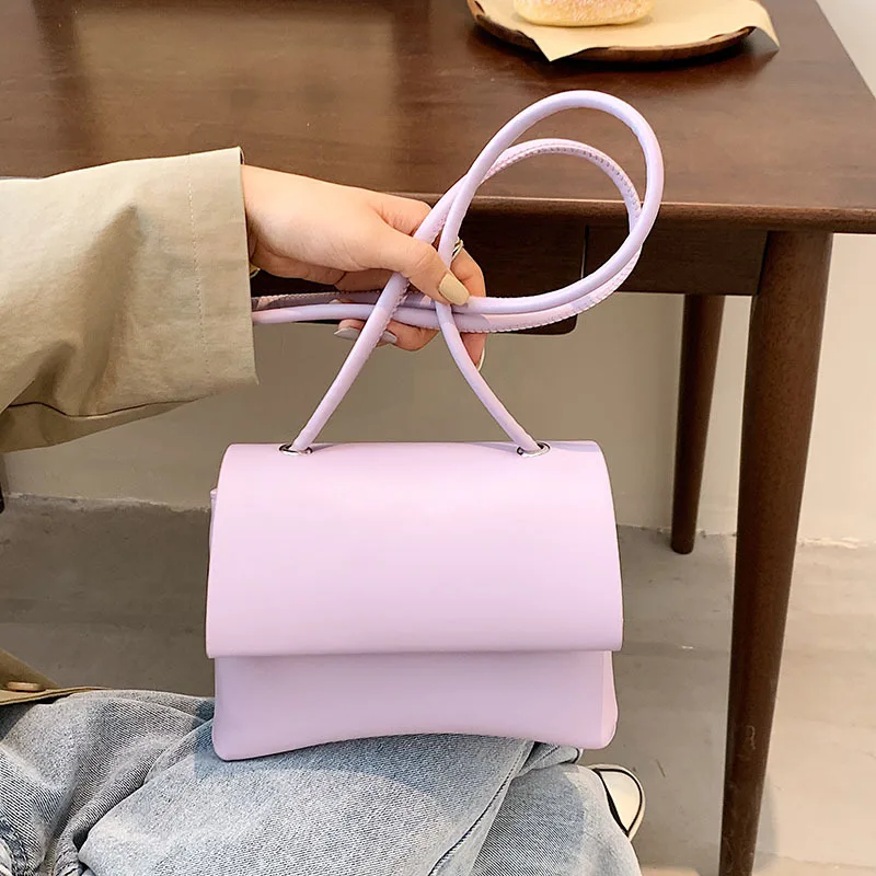 Bags 2021 Summer New Trendy Fashion High-quality Ladies Luxury Leather One-shoulder Small Square Bag Casual Simple Messenger Bag
Bags 2021 Summer New Trendy Fashion High-quality Ladies Luxury Leather One-shoulder Small Square Bag Casual Simple Messenger Bag