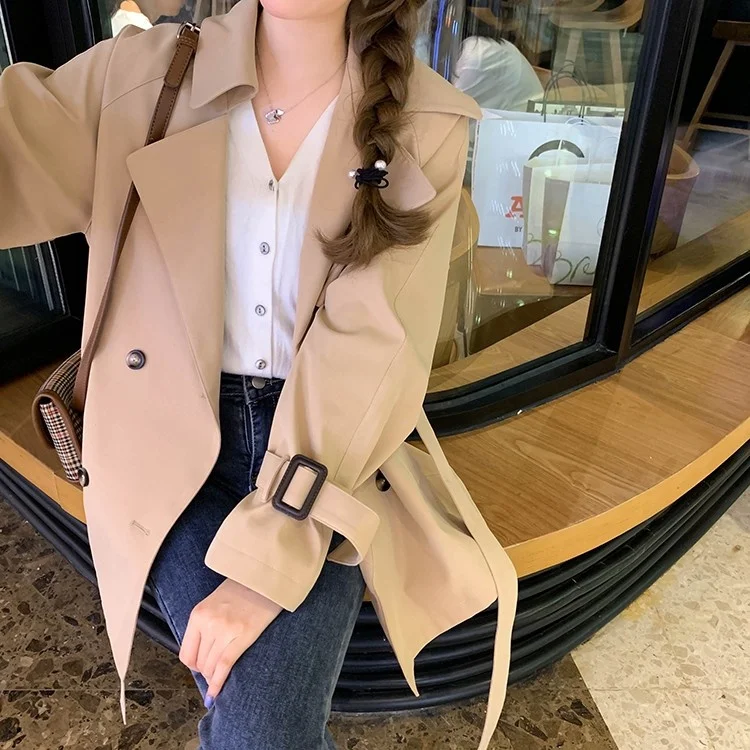 Khaki Short Windbreaker Coat Women's Spring Autumn 2021 New Korean Trench Coat Loose Small Temperament Popular Coat
Khaki Short Windbreaker Coat Women's Spring Autumn 2021 New Korean Trench Coat Loose Small Temperament Popular Coat