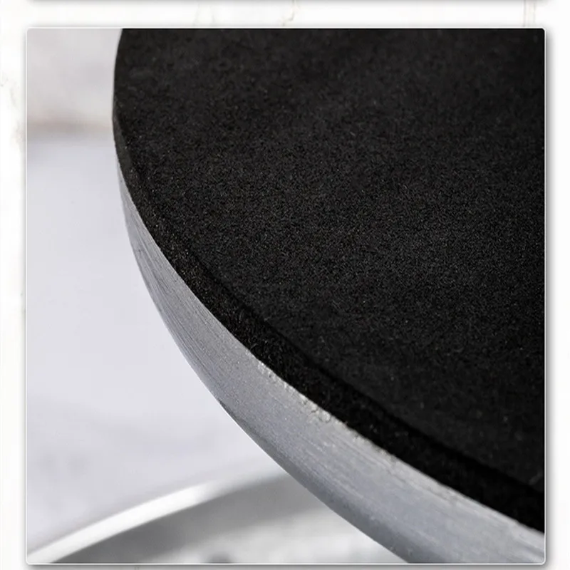 New 12 inch cake enamel turntable aluminum alloy with anti-slip mat DIY baking cake non-slip turntable kitchen baking tools
New 12 inch cake enamel turntable aluminum alloy with anti-slip mat DIY baking cake non-slip turntable kitchen baking tools