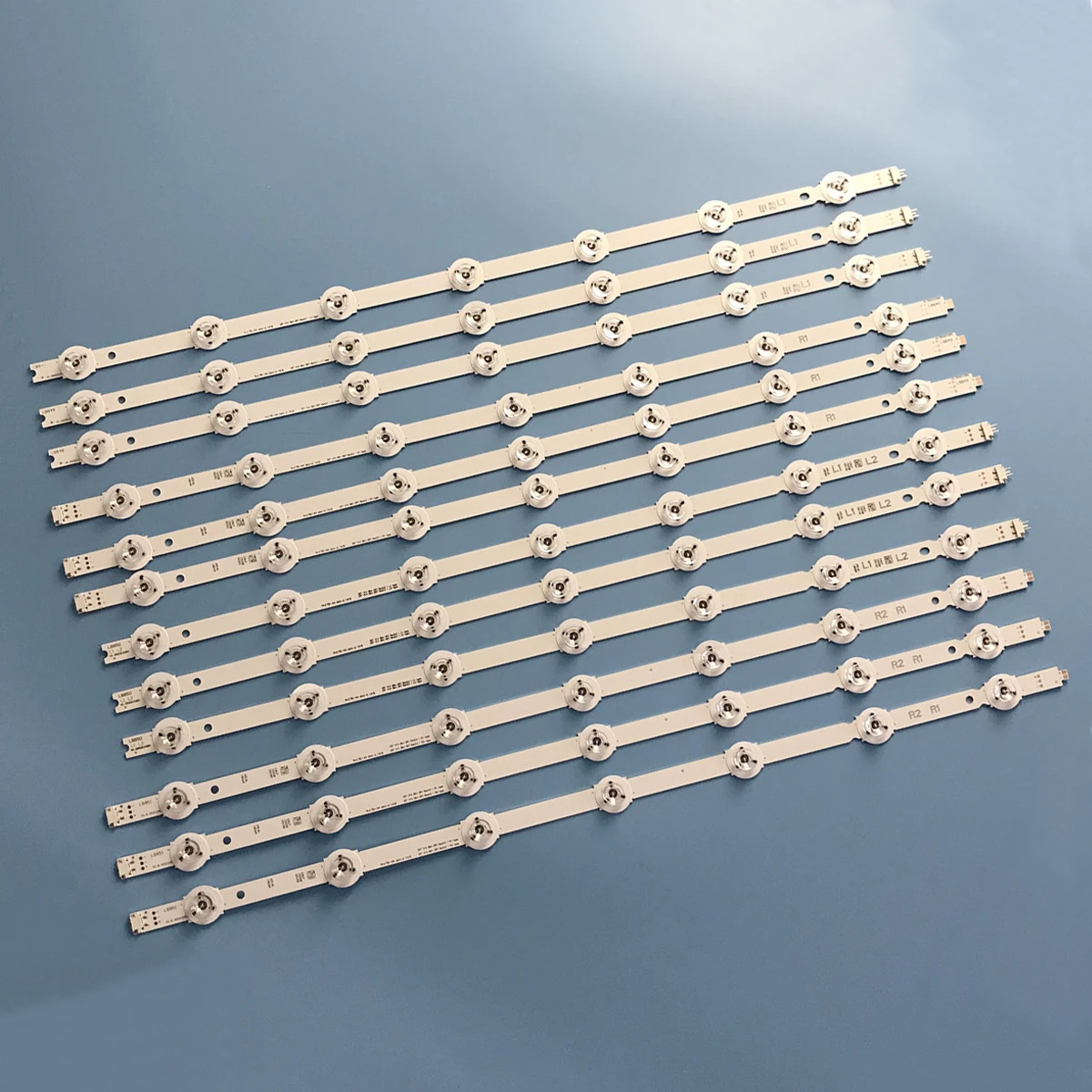 Kit 12pcs LED bar for PANASONIC TX-55ASW754 TX-55AS650B 6916L-1803A 1804A 1805A 1806A 1739A 55 V14 SLIM DRT R1 LC550DUF VG F1 F2
Kit 12pcs LED bar for PANASONIC TX-55ASW754 TX-55AS650B 6916L-1803A 1804A 1805A 1806A 1739A 55 V14 SLIM DRT R1 LC550DUF VG F1 F2