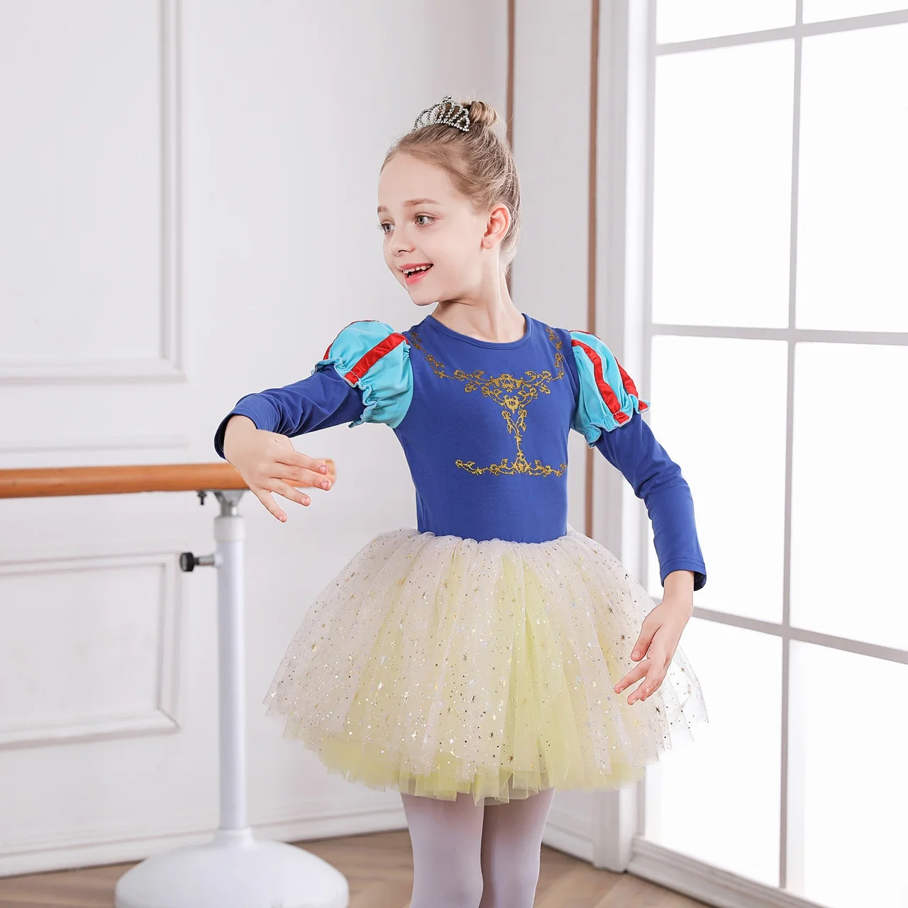 Christmas Girl Princess Dress Snow White Long Sleeve Halloween costumes kids Dress
Christmas Girl Princess Dress Snow White Long Sleeve Halloween costumes kids Dress