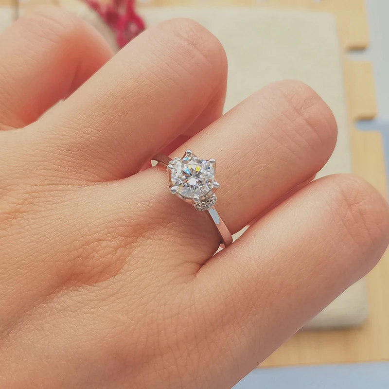 GEM'S BALLET Moissanite Diamond Coronation Crown Ring For Women 925 Sterling Silves Moissanite Ring 1.0Ct 6.5mm VVS1 Test Passed 
GEM'S BALLET Moissanite Diamond Coronation Crown Ring For Women 925 Sterling Silves Moissanite Ring 1.0Ct 6.5mm VVS1 Test Passed