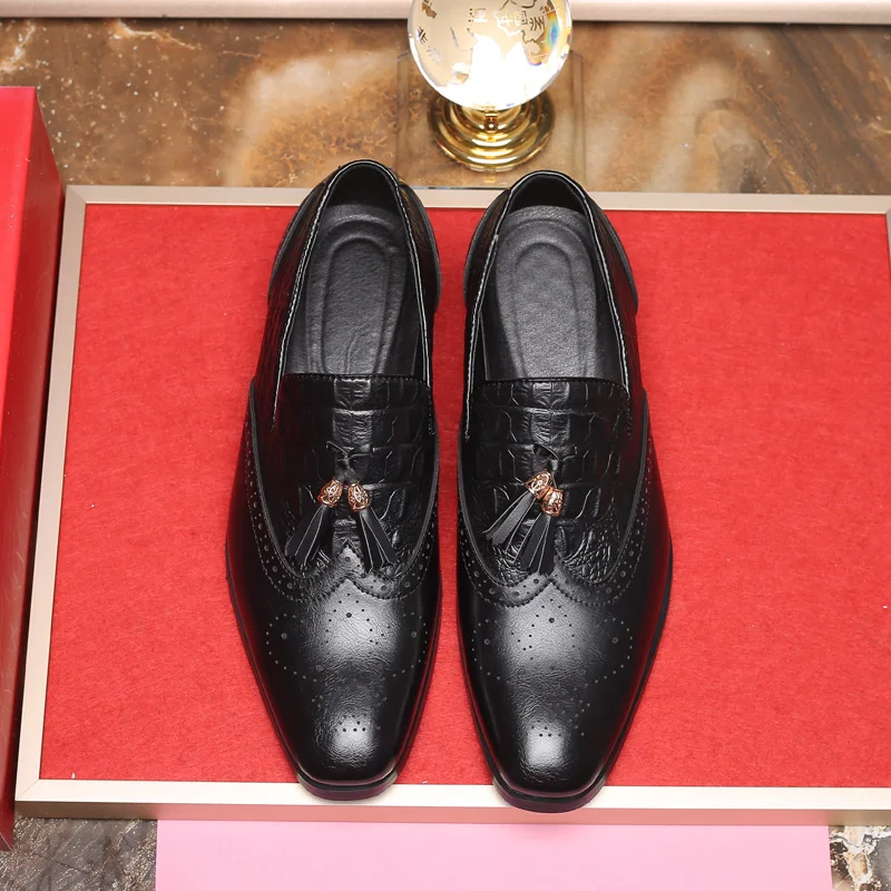 Summer Men Loafers Fashion Design Office Luxury Brand Suit Easy Wear Formal PU Leather Men Slip-on Dress Shoes
Summer Men Loafers Fashion Design Office Luxury Brand Suit Easy Wear Formal PU Leather Men Slip-on Dress Shoes