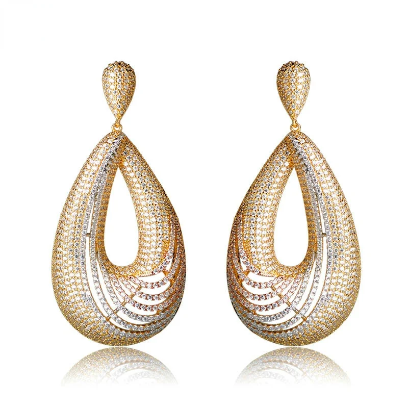 BLUCOME Large Size Wedding Earrings Full Rhinestones Three Tones Copper Jewelry Ear Accessories Classic Water Drop Women Brincos
BLUCOME Large Size Wedding Earrings Full Rhinestones Three Tones Copper Jewelry Ear Accessories Classic Water Drop Women Brincos