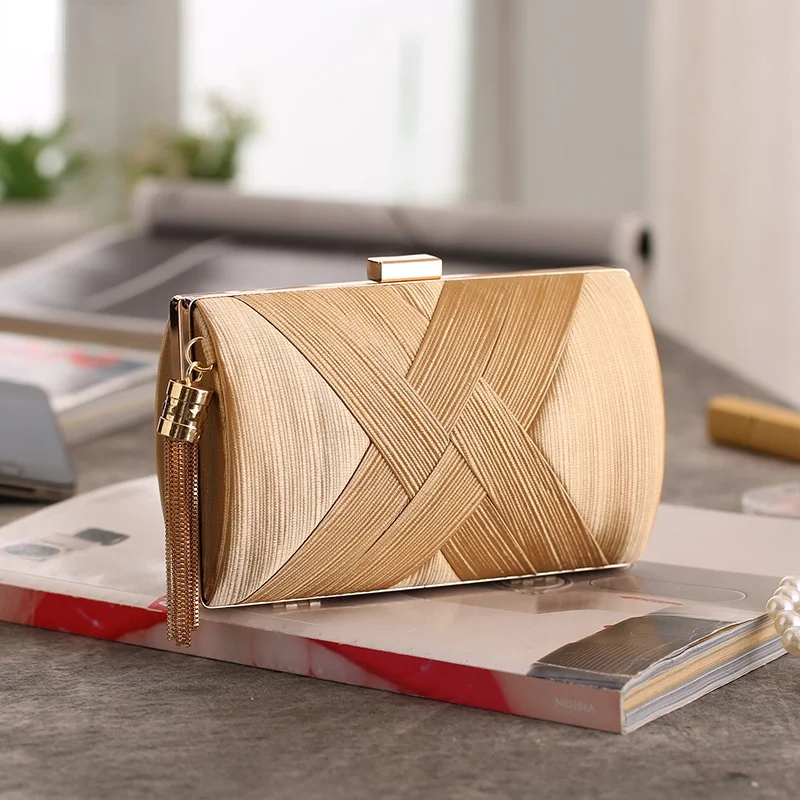 Женский клатч с кристаллами Criss-Cross, роскошные дамские сумочки на плечо с кисточками, модные свадебные вечерние сумки с кисточками
Женский клатч с кристаллами Criss-Cross, роскошные дамские сумочки на плечо с кисточками, модные свадебные вечерние сумки с кисточками