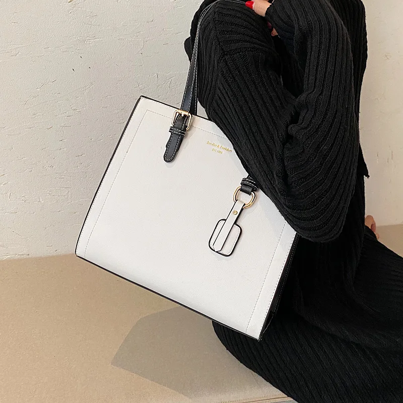 2021 Women Handbag Design Female Shoulder Crossbody Bag Leisure Totes Casual Travel Hand Bag Lady's Branded Handbags And Purses
2021 Women Handbag Design Female Shoulder Crossbody Bag Leisure Totes Casual Travel Hand Bag Lady's Branded Handbags And Purses