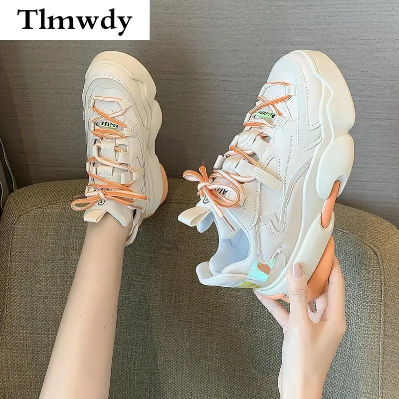 Spring New Women Sneakers Platform Vulcanized Women Shoes 2021 Fashion Comfortable Walking Lace-up Outdoor Women's Casual Shoes
Spring New Women Sneakers Platform Vulcanized Women Shoes 2021 Fashion Comfortable Walking Lace-up Outdoor Women's Casual Shoes