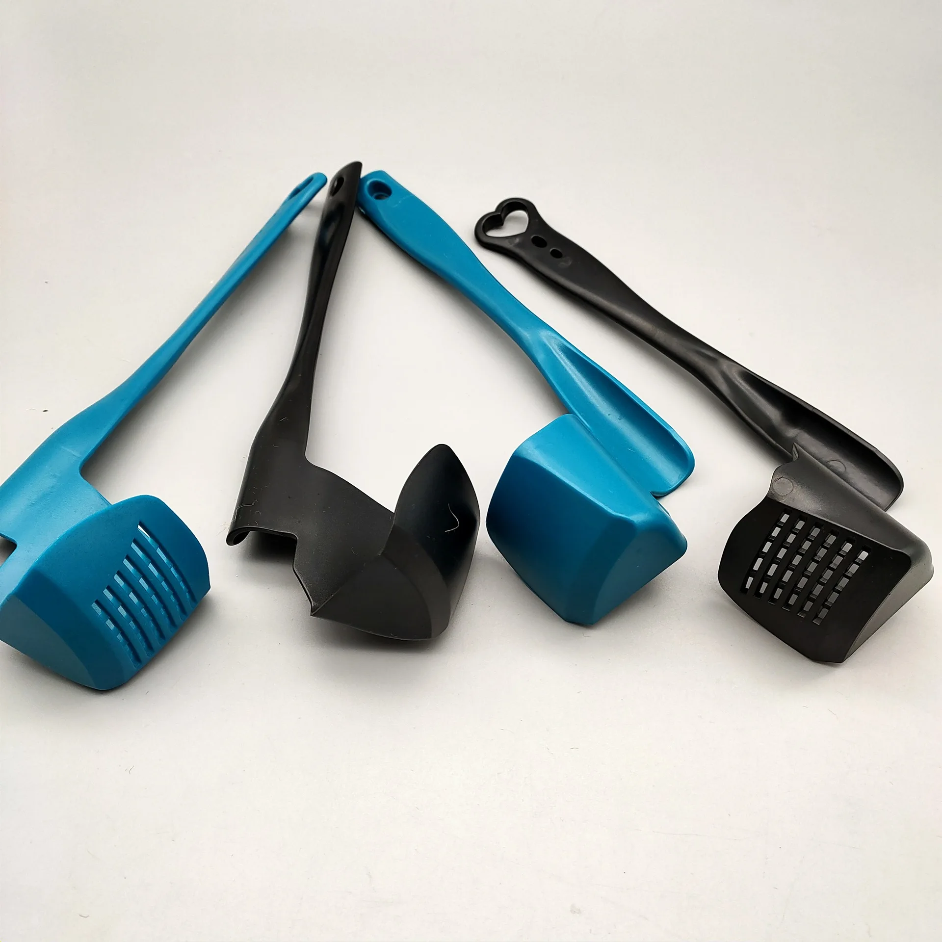 1Pcs Rotating Spatula For Kitchen Thermomix TM6/TM5/TM31 Mixing Removing Portioning Food Processer Termomix Kitchen Tool
1Pcs Rotating Spatula For Kitchen Thermomix TM6/TM5/TM31 Mixing Removing Portioning Food Processer Termomix Kitchen Tool