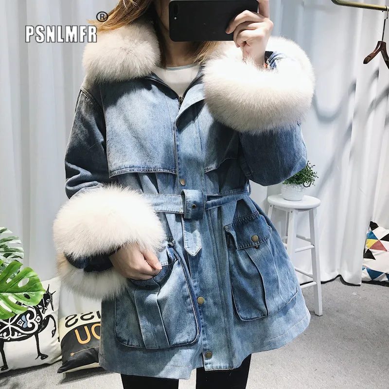 High Quality Fluffy Real Fox Fur Trim Collar Denim Parka Removable Down Liner Warm Women Coat Fashionable Winter Leisure Jacket
High Quality Fluffy Real Fox Fur Trim Collar Denim Parka Removable Down Liner Warm Women Coat Fashionable Winter Leisure Jacket