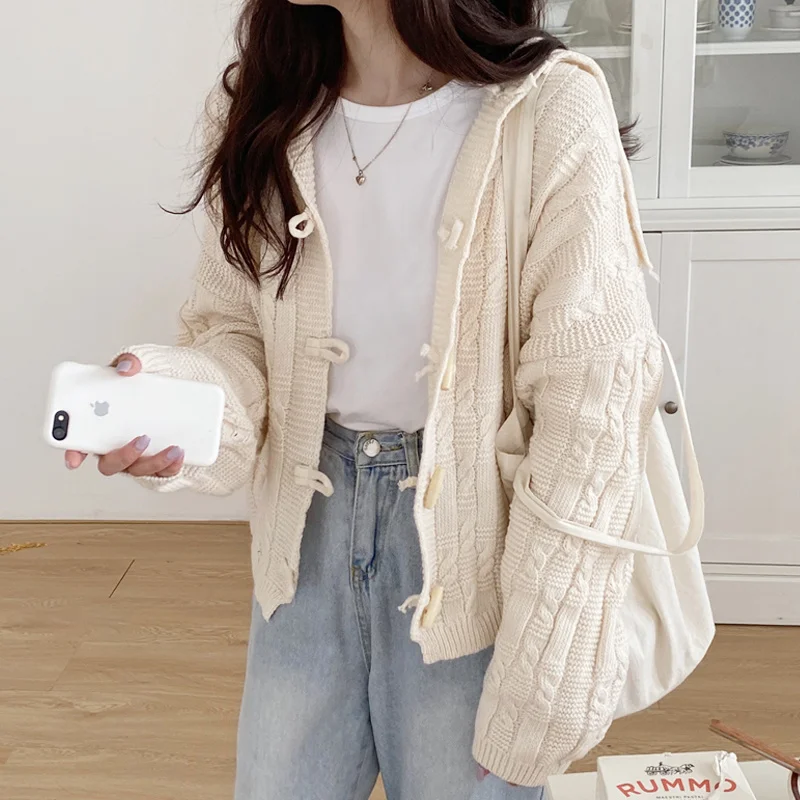 Свитер с закрученными пуговицами Ox Horn, кардиган, пальто, женская одежда, Новинка весна-осень 2021, свитер в Корейском стиле, Топ
Свитер с закрученными пуговицами Ox Horn, кардиган, пальто, женская одежда, Новинка весна-осень 2021, свитер в Корейском стиле, Топ