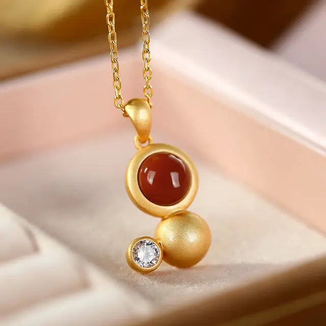 Ожерелье с подвеской из натурального нефрита в китайском стиле
Ожерелье с подвеской из натурального нефрита в китайском стиле