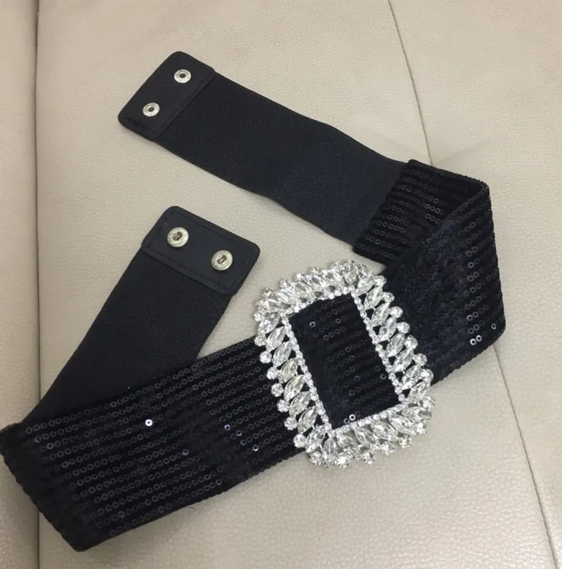 Velvet Dresses for Women Black Square Collar Sexy Backless Hem Split Belted Shining Diamonds Robes Vestidos Party Holiday Korean
Velvet Dresses for Women Black Square Collar Sexy Backless Hem Split Belted Shining Diamonds Robes Vestidos Party Holiday Korean