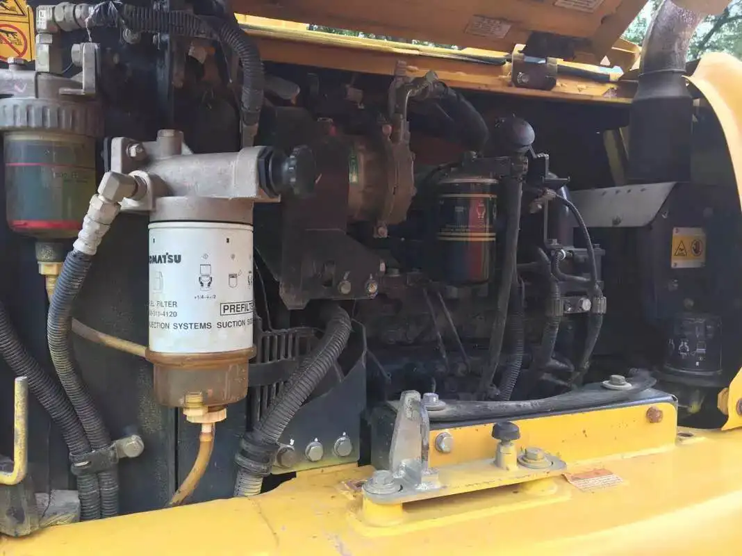 Used excavator komatsuPC70-8 95%new MINI EXCAVATORS IN GOOD CONDITION AND LOW PRICE HOT SALE
Used excavator komatsuPC70-8 95%new MINI EXCAVATORS IN GOOD CONDITION AND LOW PRICE HOT SALE
