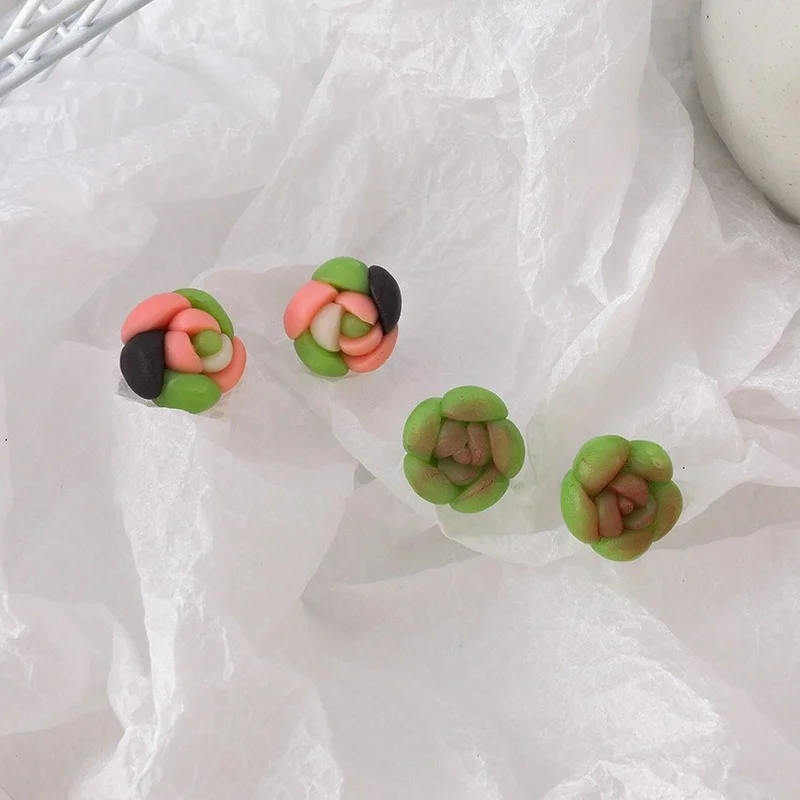 U-Magical Korean Fashion Handmade Soft Pottery Flower Plants Stud Earrings for Women Contrast Color Earrings Jewelry Pendientes
U-Magical Korean Fashion Handmade Soft Pottery Flower Plants Stud Earrings for Women Contrast Color Earrings Jewelry Pendientes