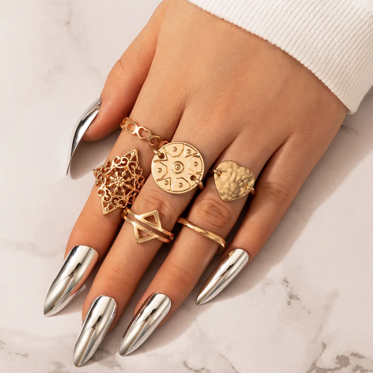 Docona 6pcs Vintage Geometric Hollow Finger Rings for Women Gothic Love Heart Pattern Alloy Knuckle Rings Jewelry Anillos 14322
Docona 6pcs Vintage Geometric Hollow Finger Rings for Women Gothic Love Heart Pattern Alloy Knuckle Rings Jewelry Anillos 14322