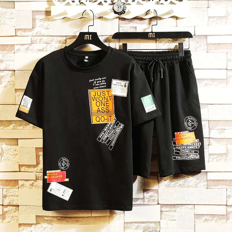 Latest Design Plus Size 5XL Hip Pop Graphic Printed T-shirt And Short Sets Men Summer Two Pieces Sets
Latest Design Plus Size 5XL Hip Pop Graphic Printed T-shirt And Short Sets Men Summer Two Pieces Sets