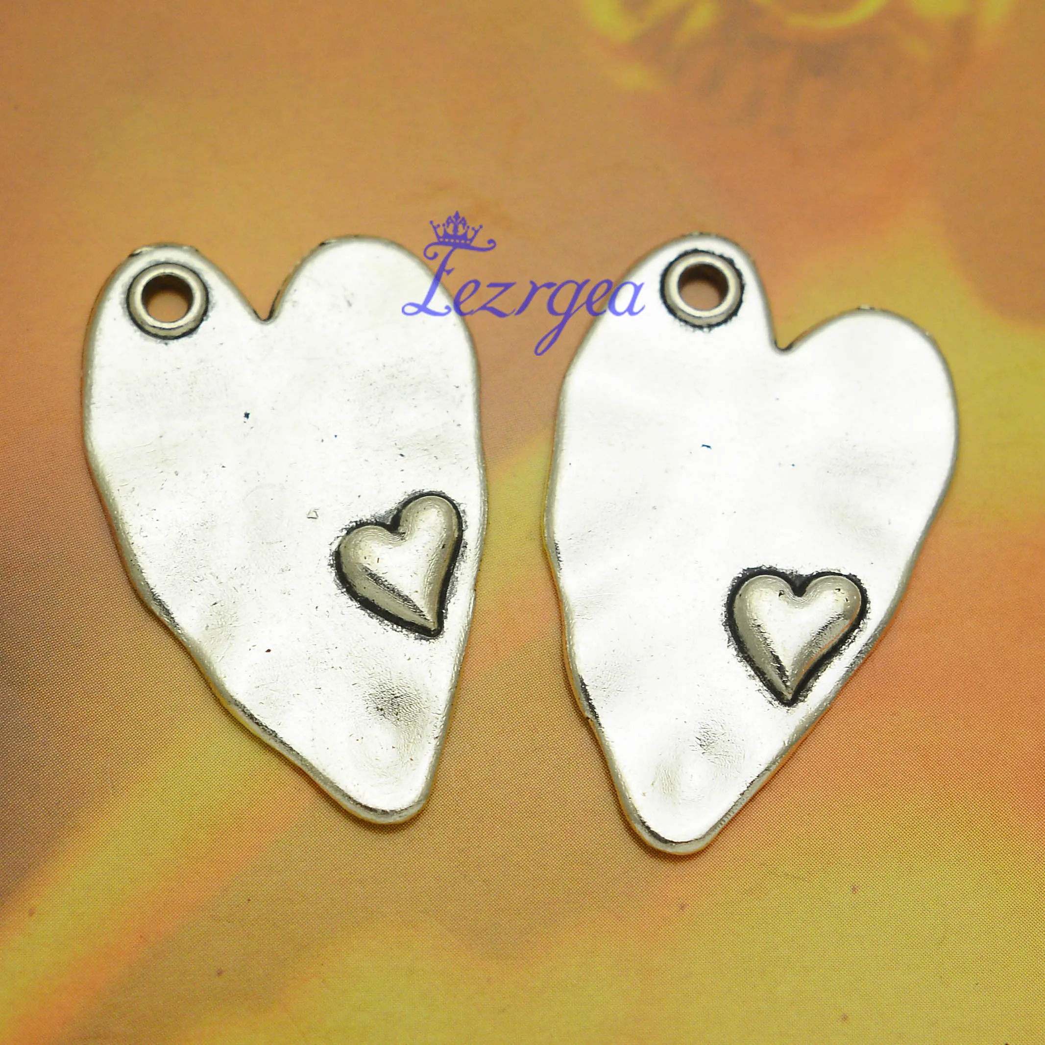 10pcs/lot--38x24mm, Antique silver plated heart charm,DIY supplies,Jewelry accessories
10pcs/lot--38x24mm, Antique silver plated heart charm,DIY supplies,Jewelry accessories