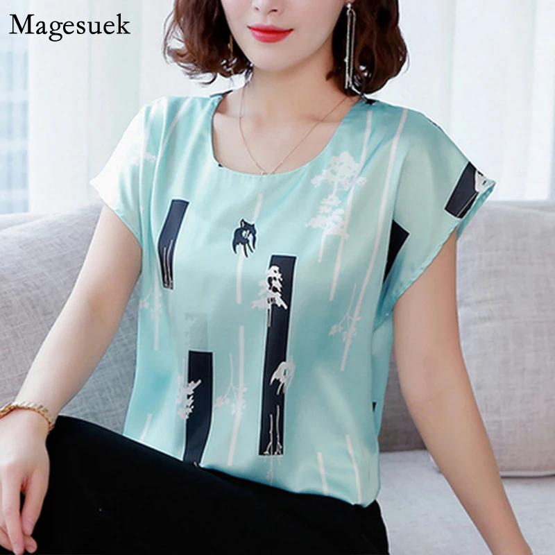New Short Sleeve Summer Top Blouse Women Office Lady Loose Chiffon Blouse Shirts O-neck Plus Size Female Shirt Tops Blusas 3741
New Short Sleeve Summer Top Blouse Women Office Lady Loose Chiffon Blouse Shirts O-neck Plus Size Female Shirt Tops Blusas 3741