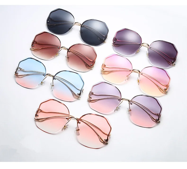2021 New Women Sunglasses Rimless UV400 Brand Designer High Quality Gradient Sun Glasses Female oculos
2021 New Women Sunglasses Rimless UV400 Brand Designer High Quality Gradient Sun Glasses Female oculos