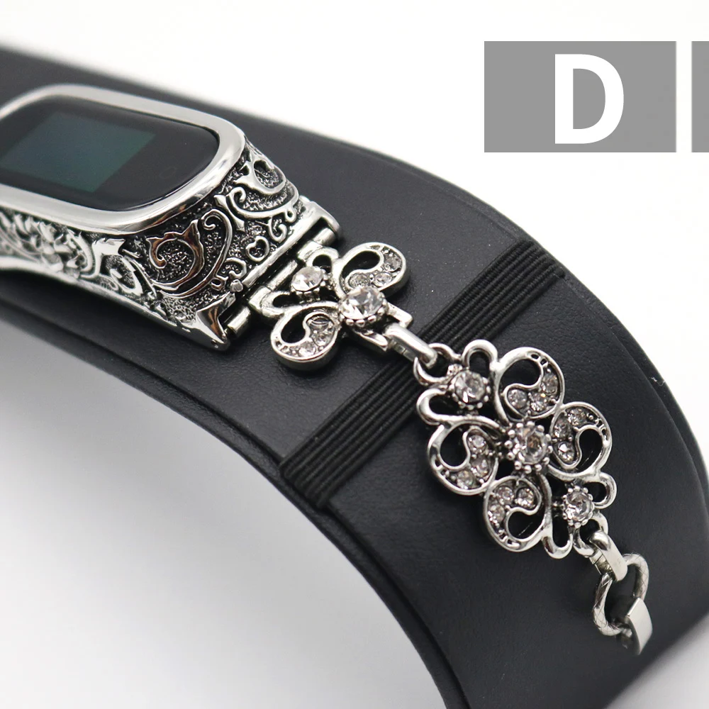 Metal Carving Chain for Xiaomi Mi Band 6 5 4 3 Watch Strap Women Girl Bracelet for MIband Jewelry Wristband Silver Belt 
Metal Carving Chain for Xiaomi Mi Band 6 5 4 3 Watch Strap Women Girl Bracelet for MIband Jewelry Wristband Silver Belt