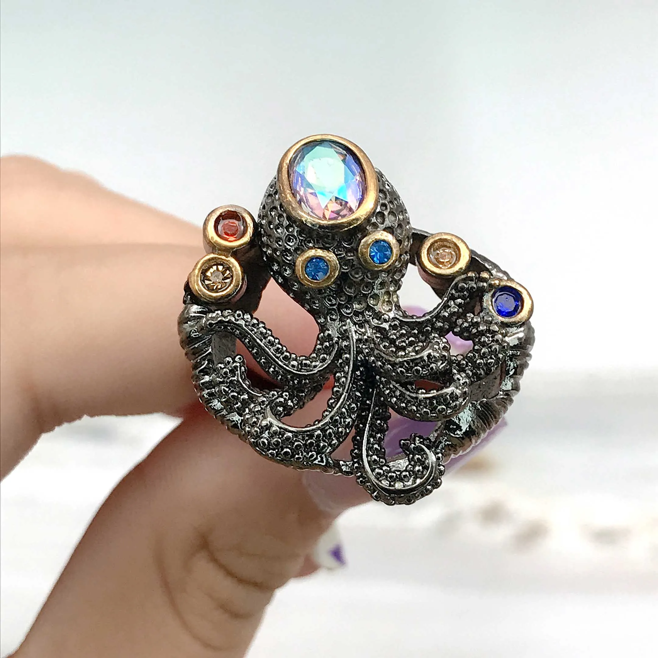 Goth Vintage Rings Charm Fun Octopus Black Golden Jewelry Exaggeration Accessories For Women Party Anniversary Gift
Goth Vintage Rings Charm Fun Octopus Black Golden Jewelry Exaggeration Accessories For Women Party Anniversary Gift