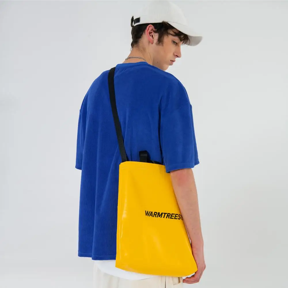 Japanese Style Crossbody Bag Mens Fashion PVC Bag Ins Fashion Shoulder Bag For Man Large Capacity Messenger Bags
Japanese Style Crossbody Bag Mens Fashion PVC Bag Ins Fashion Shoulder Bag For Man Large Capacity Messenger Bags