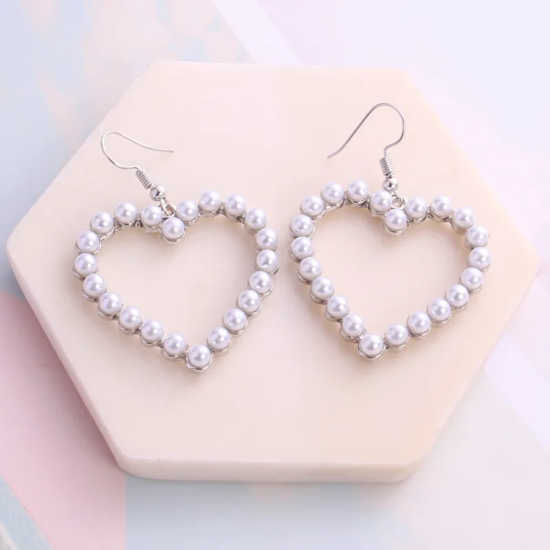 2019 New Summer Lovely Colourful Bow Earrings For Women Geometry Circle Simulated Pearl Earrings Boucle D'oreille Brinco
2019 New Summer Lovely Colourful Bow Earrings For Women Geometry Circle Simulated Pearl Earrings Boucle D'oreille Brinco