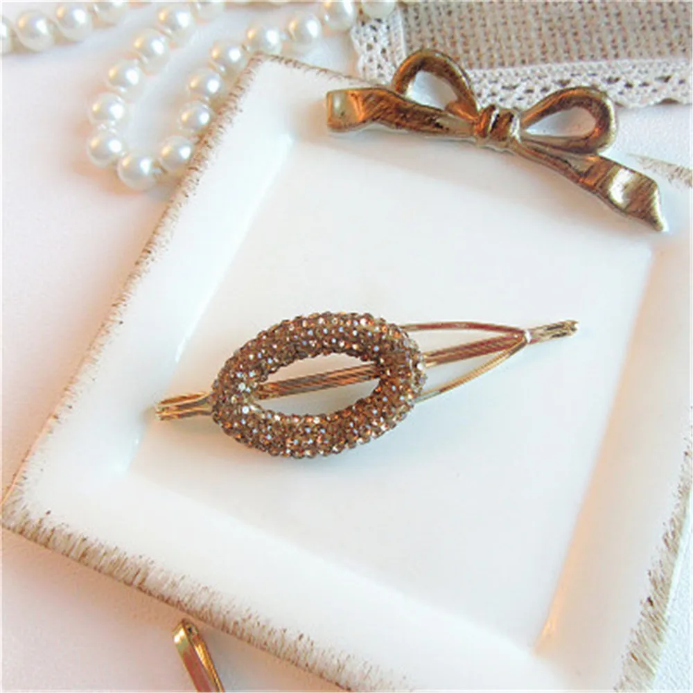 Korean Popular Hair Accessories Hollow Double Clip Oval Fashion Hair Clip for Women Girls and Ladies Headwear Styling Tools
Korean Popular Hair Accessories Hollow Double Clip Oval Fashion Hair Clip for Women Girls and Ladies Headwear Styling Tools