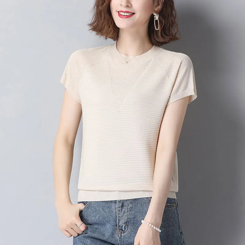Mother short-sleeved t-shirts, leisure coat render unlined upper garment of middle-aged women's summer ice silk loose sweaters
Mother short-sleeved t-shirts, leisure coat render unlined upper garment of middle-aged women's summer ice silk loose sweaters