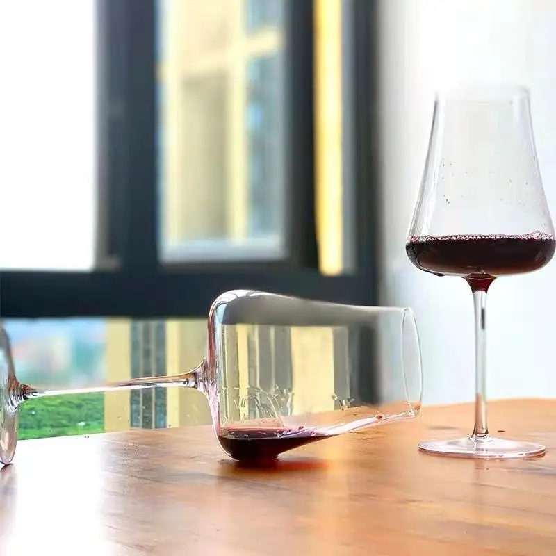 Class of wine glass creative personality home luxury luxury crystal red wine white wine a pair of INS goblets
Class of wine glass creative personality home luxury luxury crystal red wine white wine a pair of INS goblets