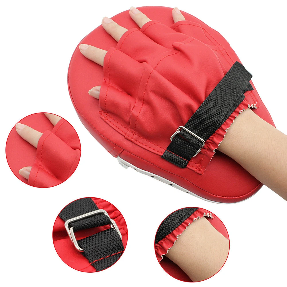 Curved Boxing Muay Thai Hand Target Sanda Training Thickened Earthquake-resistant Curved Baffle PU Five-finger Hand Target
Curved Boxing Muay Thai Hand Target Sanda Training Thickened Earthquake-resistant Curved Baffle PU Five-finger Hand Target