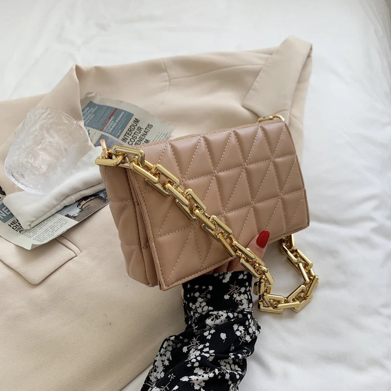 Brand Soft Leather Crossbody Bags for Women 2021 Fashion Geomrtric Thick Chains Handbag Clutch Purse Female Shoulder Bags Sac
Brand Soft Leather Crossbody Bags for Women 2021 Fashion Geomrtric Thick Chains Handbag Clutch Purse Female Shoulder Bags Sac
